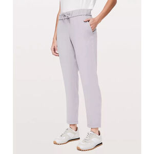 Lululemon New On The Fly 7/8 Pant (Woven) Silverscreen Mid-rise